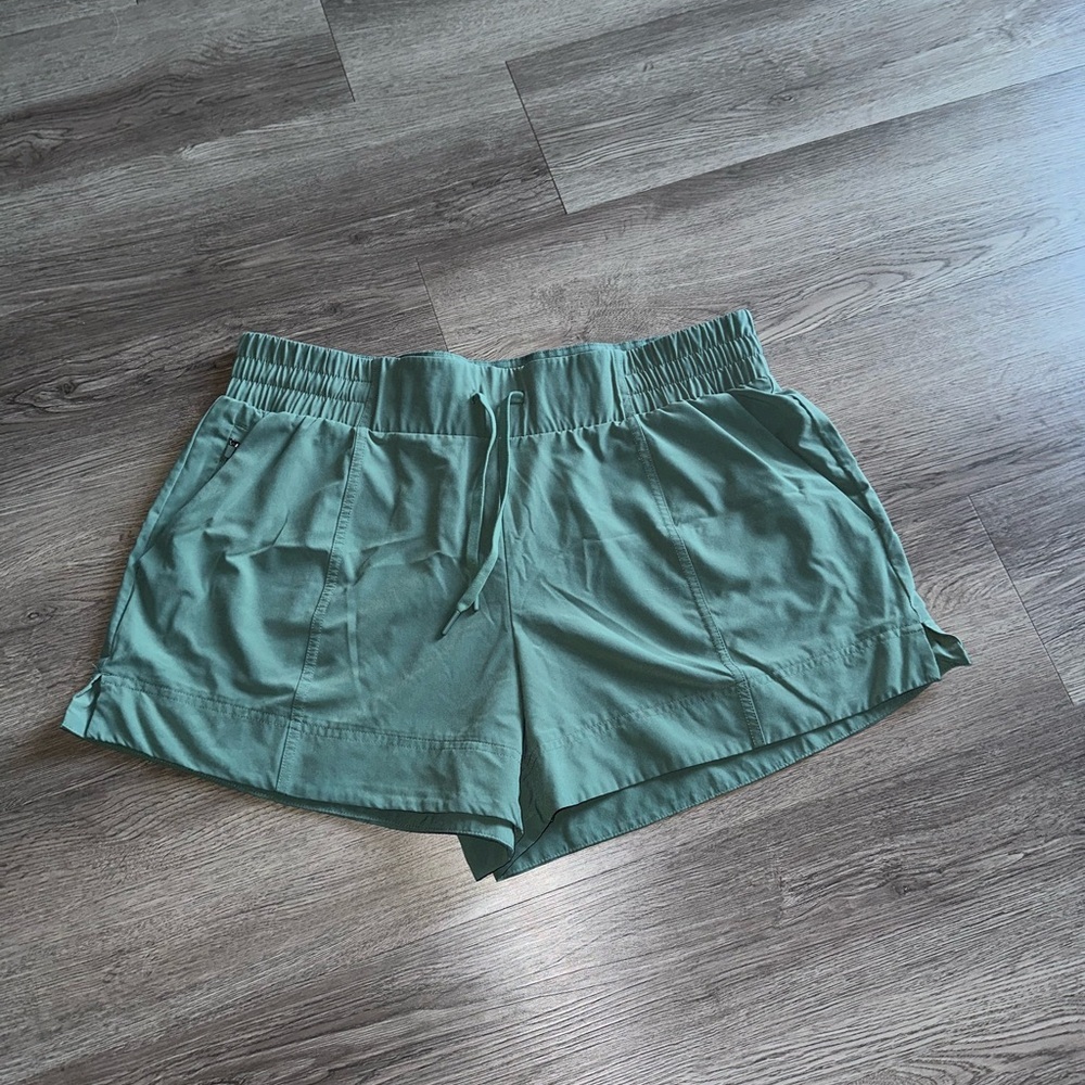 Women's Athletic Shorts- all in motion